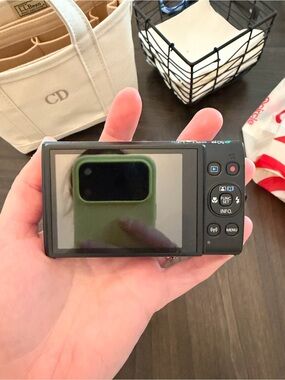 Canon Powershot Elph 360